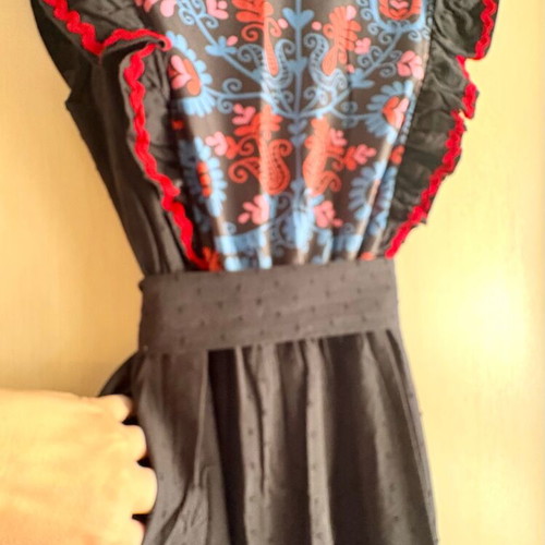 Bee me dress like new, black with printed pattern and belt