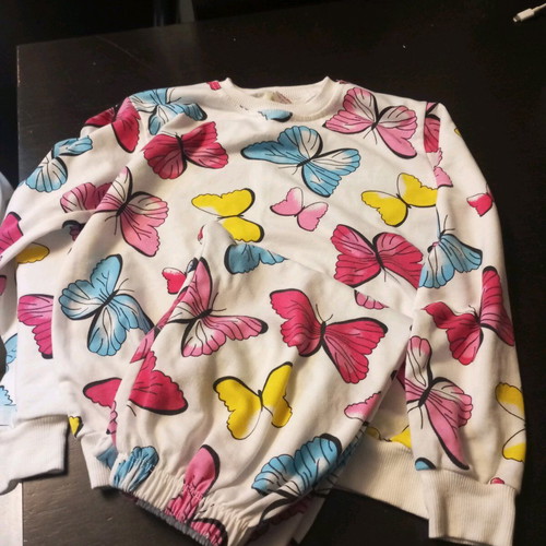 Pajamas with colorful butterflies for girls 11 years like new
