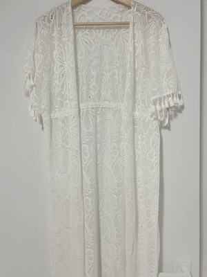 Kimono with lace swimwear cover-up like new, white