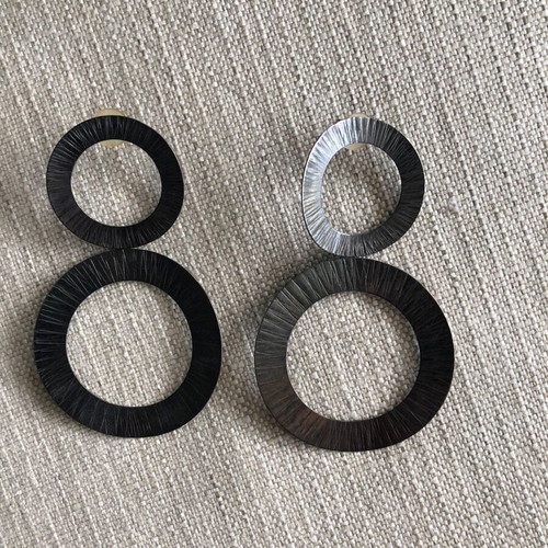 Earrings used, dark gray color, 10 centimeters