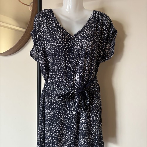 Tommy Hilfiger dress with star pattern and waist belt, new, size M