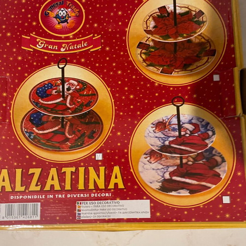 Christmas platters set new with festive design