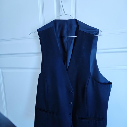Versace suit size 52 blue like new with vest and trousers