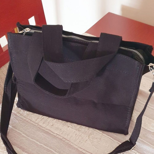 Totebag shoulder bag black like new
