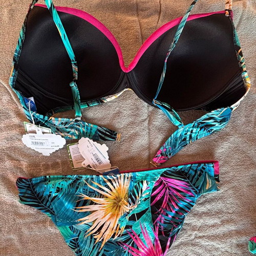 Luna bikini set new, balconet bra 95C with XL or XXL slip