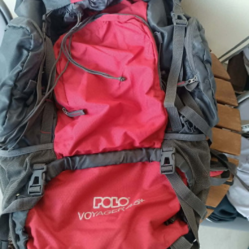 Polo Voyager 45+ Hiking Backpack like new with compass gift