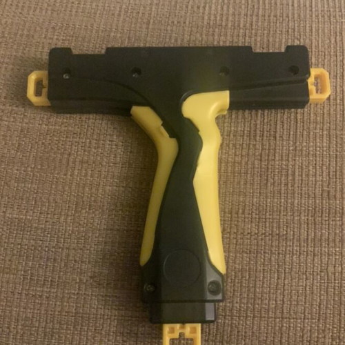 Beyblade Burst handle for double launcher like new