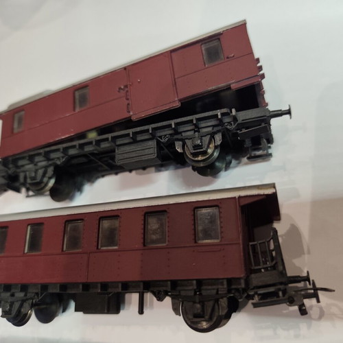 Liliput HO model train set with locomotive and wagons