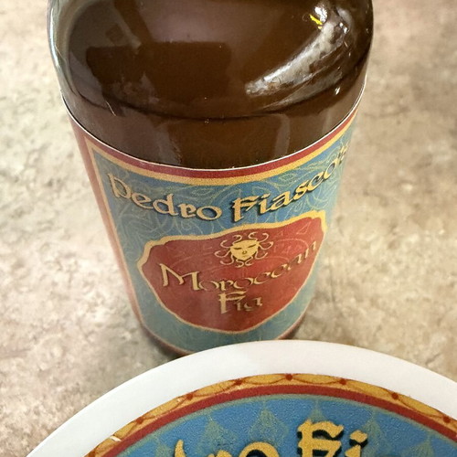 Ariana and Evan’s Moroccan Fig shaving soap
