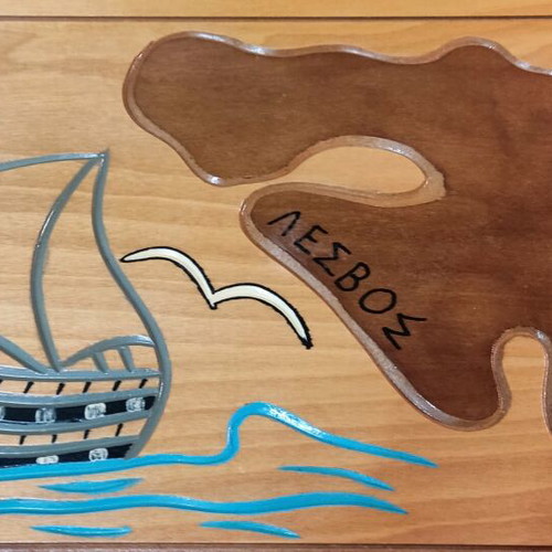 Wooden serving tray like new with decorative Lesvos design