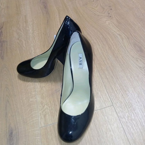 Ash patent leather heels new, size 39