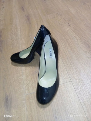 Ash patent leather heels new, size 39