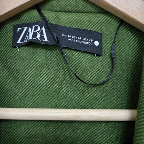Zara coat green like new, size medium