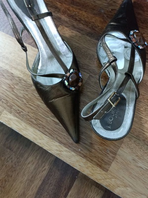 Γόβες slingback μπρονζέ Bournazos σαν καινούργιες, τακούνι 8cm μέγεθος 38