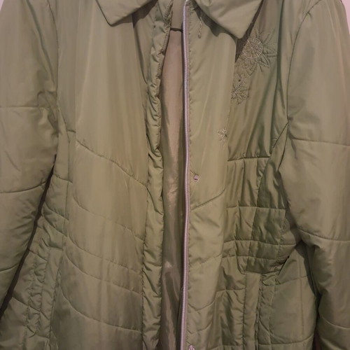 Plus size waterproof jacket like new, green, with many pockets