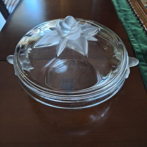 Crystal chocolate fondue pot like new, clear and frosted glass