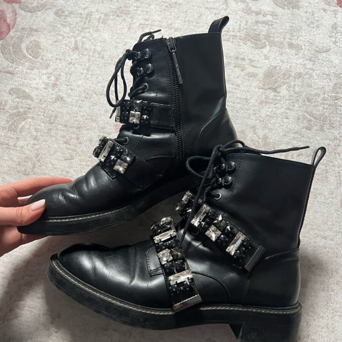 Zara women's black boots with decorative stones and buckles used, size 39