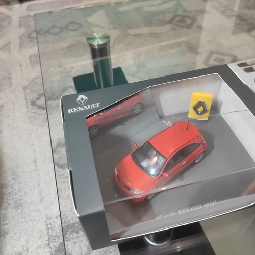 Renault Megane RS μοντέλο 1/43, πορτοκαλί μεταλλικό