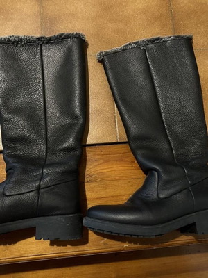 Δερμάτινες μπότες Zara σαν καινούργιες, μέγεθος 40, μαύρο και γκρι