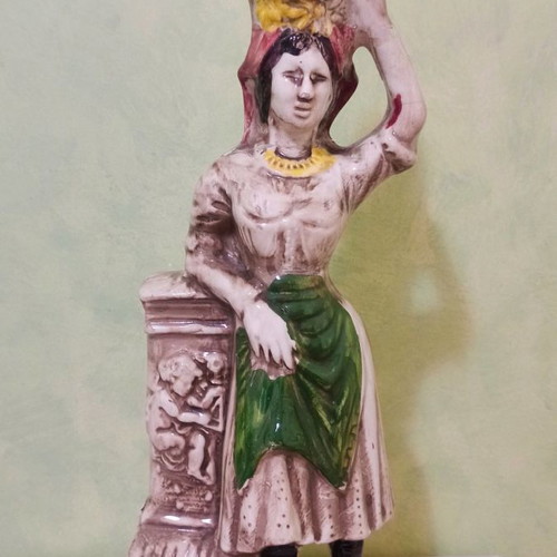 Porcelain vintage decorative figurines used, set of 3 pieces