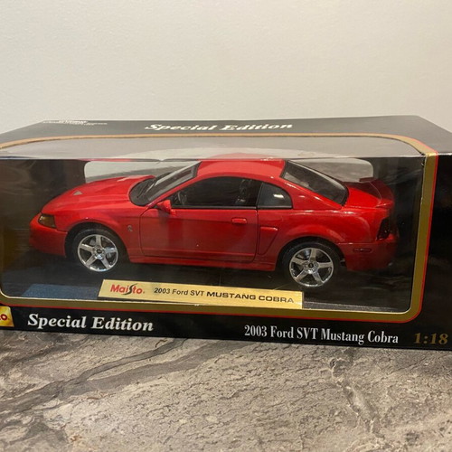 Ford Mustang Cobra 2003 1/18 Maisto like new