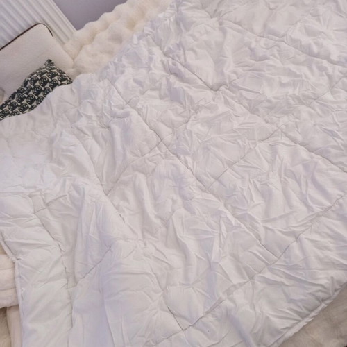 Single quilt like new