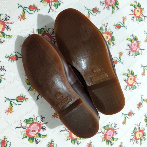 Timberland kids shoe size 34 like new, brown