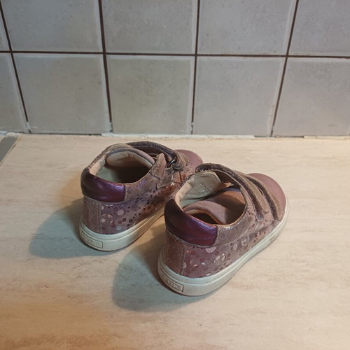 Geox kids shoes used, pink, double scratch fasteners, size 25