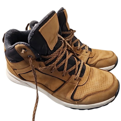 Quechua hiking waterproof boots size 45 used