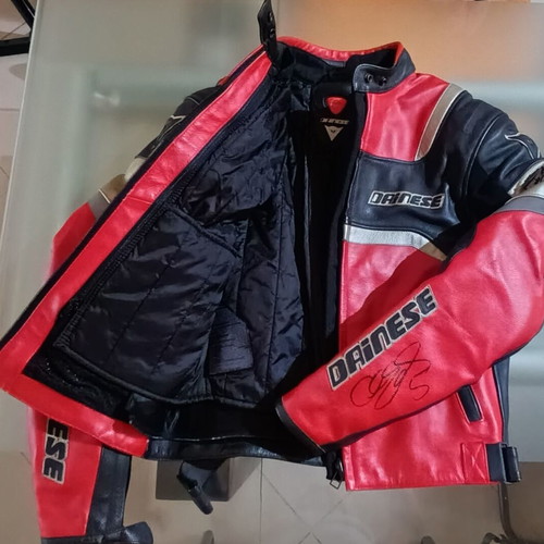 Dainese leather jackets and pants set, signed by Colin Edwards