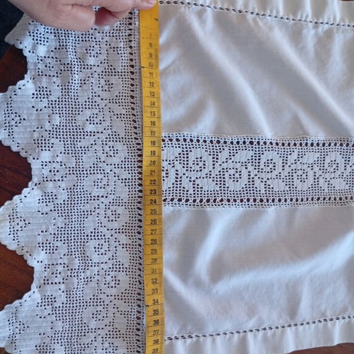 Handmade vintage table runner 60 years old, like new (122x40)