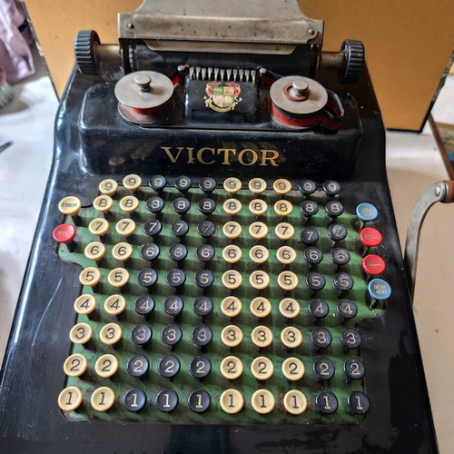 Victor mechanical calculator new