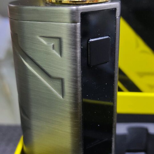 Battlestar Squonker Kit by Smoant gun metal like new