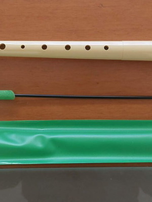 Nakas Lesson Recorder Like New