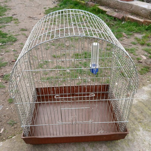 Birdcage used, clean condition