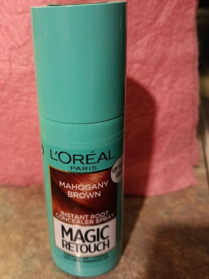 L'Oreal Paris Magic Retouch Mahogany Brown spray used