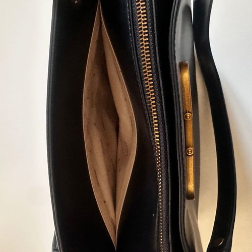 Guess Black Tote Bag brand new, smooth faux leather