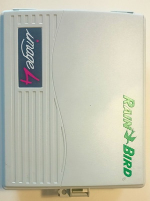 Rainbird automatic irrigation system 4 zones like new