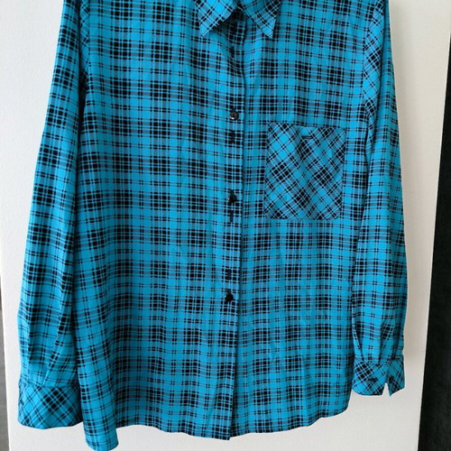 Women's checked long-sleeve shirt like new, black and blue, size M