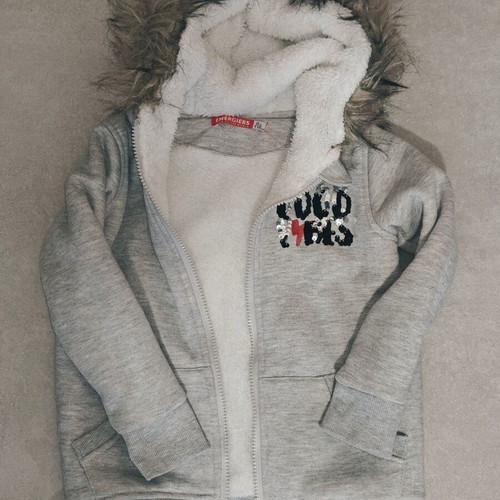 Energiers fleece jacket with fur and sequins like new, size 116 cm