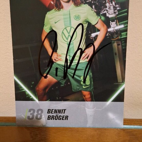 Bennit Broger Wolfsburg handwritten autograph new