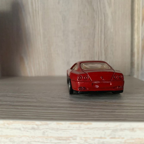 Ferrari 550 Maranello collectible model used 1:43 scale