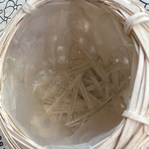 Plant pot used, woven with integrated fabric and plastic