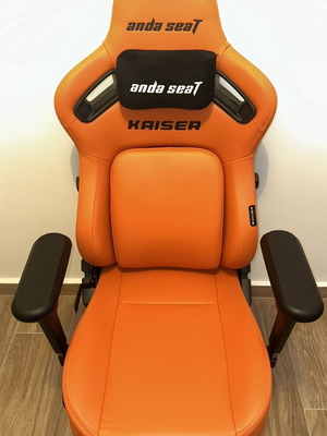 Anda Seat Kaiser 4 V2 πορτοκαλί gaming καρέκλα σαν καινούργιο