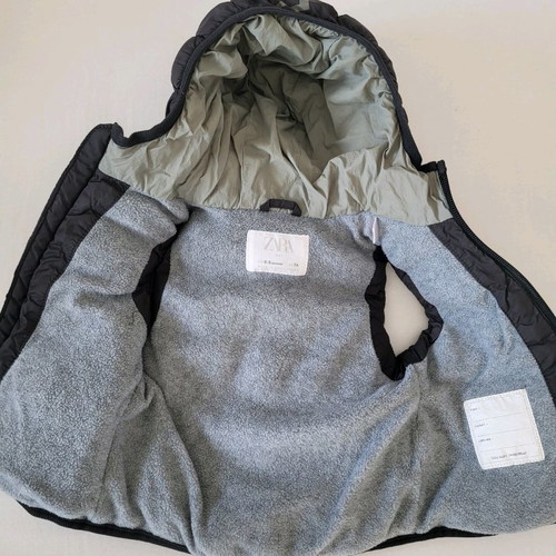 Zara sleeveless jacket for 6-9 months baby
