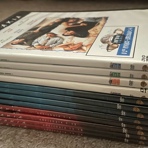 Friends seasons 1, 2, 3 like new