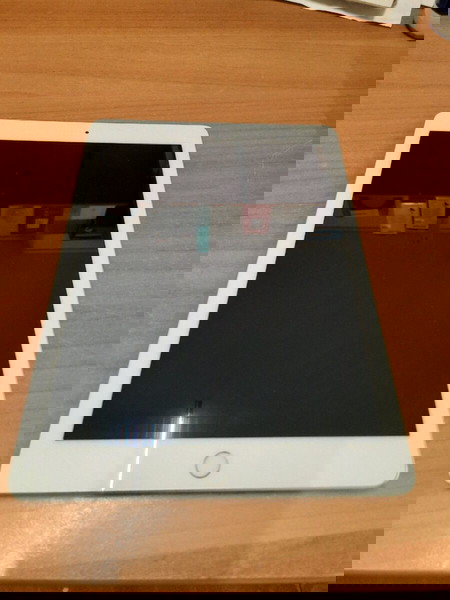 APPLE IPAD 5TH GEN CELLULAR 2017 9.7" A1823 32GB