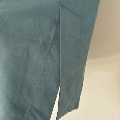 Athleta Everlasting Tank sleeveless button-up shirt size L, like new, grey green