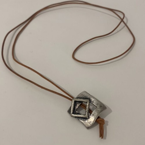Handmade necklace like new
