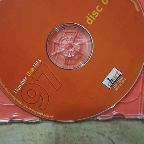97 Number One Hits CD like new, pop, 2 discs
